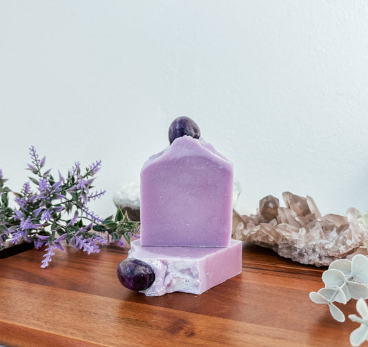 Transmutación con piedra Amatista
